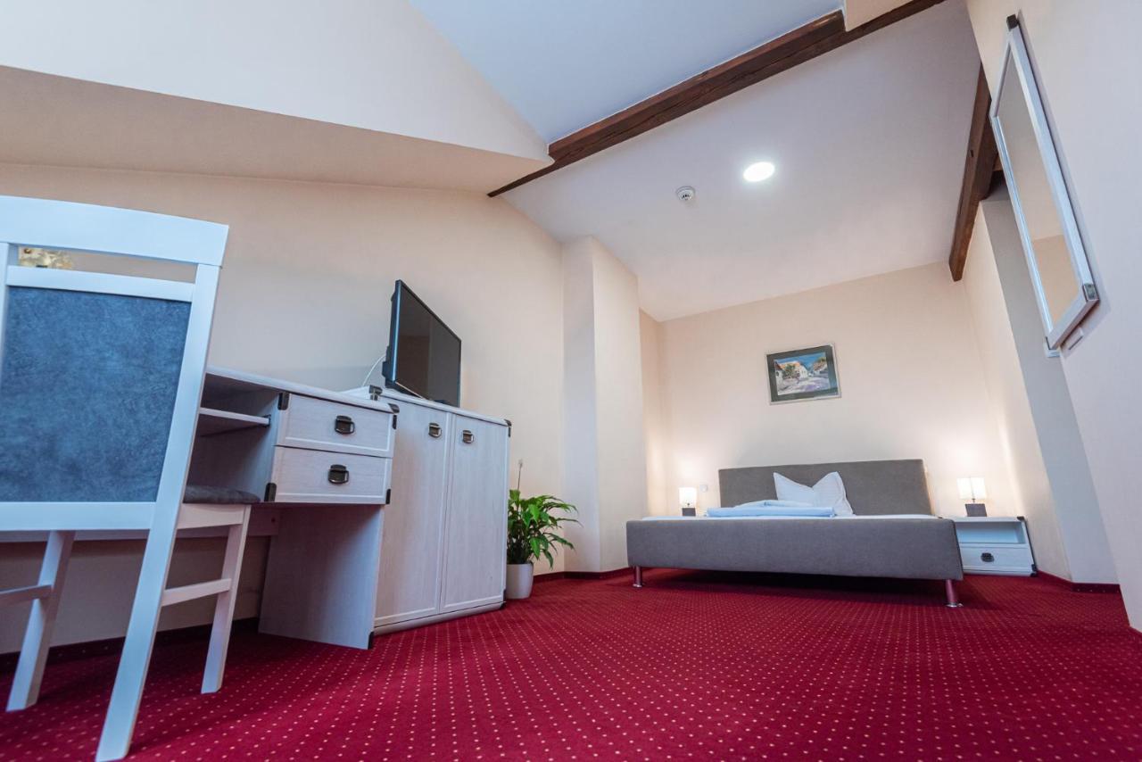Páva Pension&Spa Odorheiu Secuiesc Exteriér fotografie