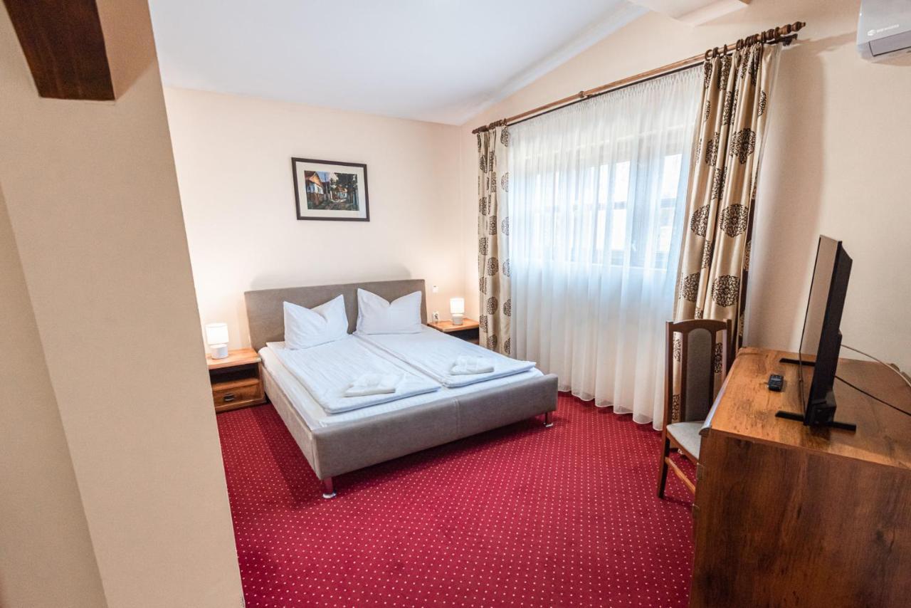 Páva Pension&Spa Odorheiu Secuiesc Exteriér fotografie