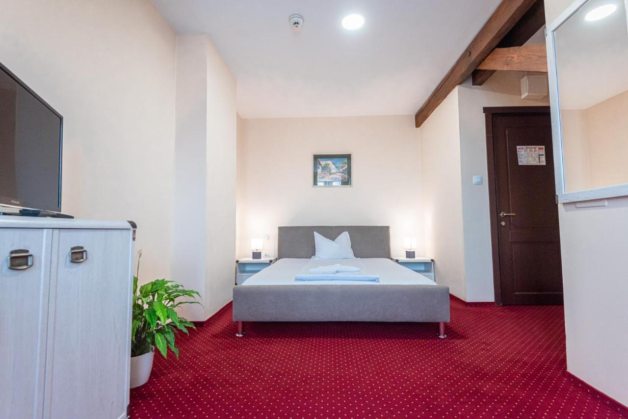 Páva Pension&Spa Odorheiu Secuiesc Exteriér fotografie